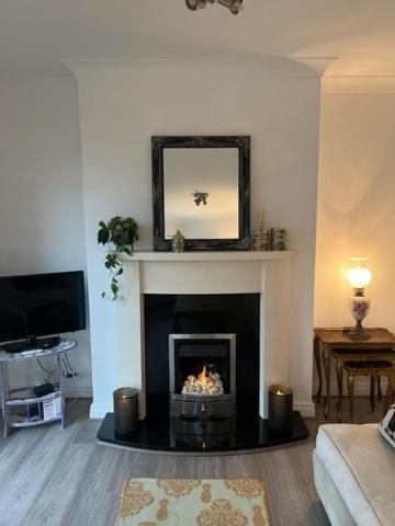 Cosy 2 Double Bed Apartment Swords Exterior photo
